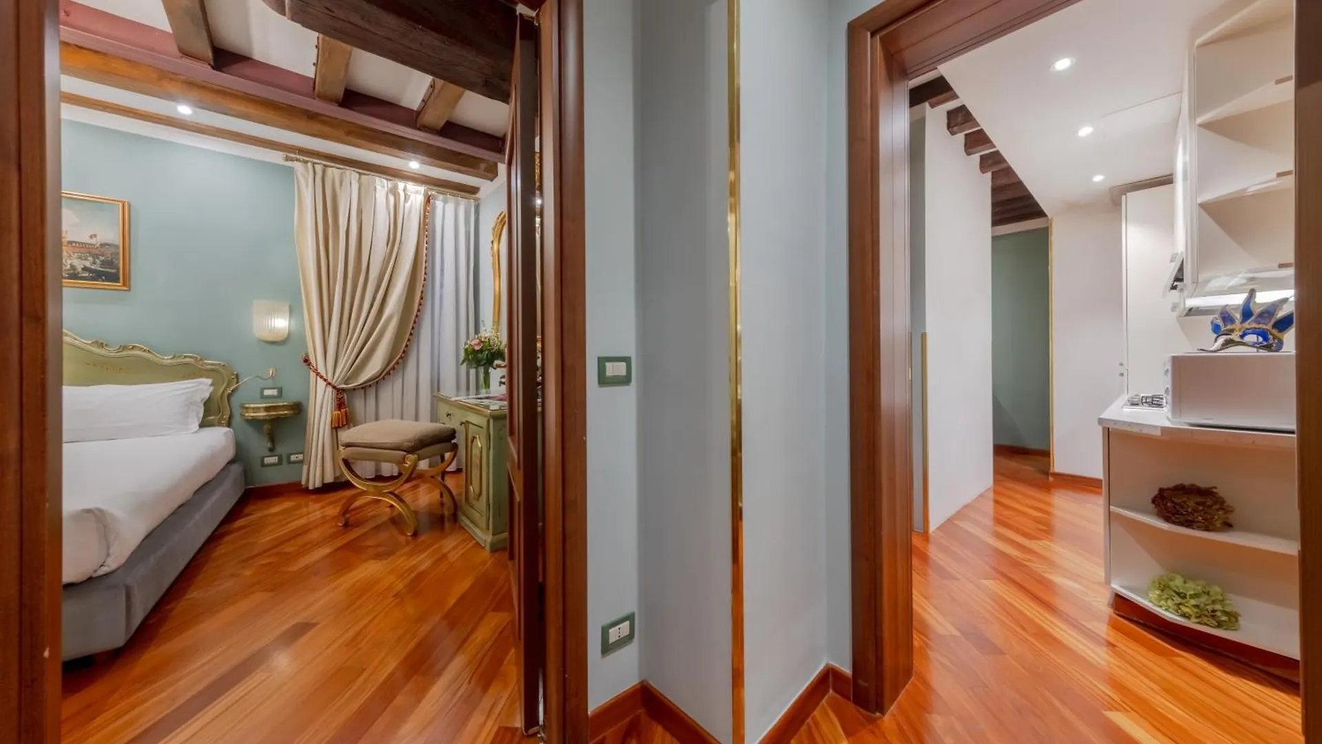 Ca Dell'Arte Suite Venice 0*,  Italy